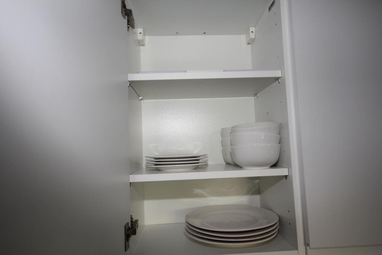 Holden Court -apt 4 * West Drayton (Middlesex)