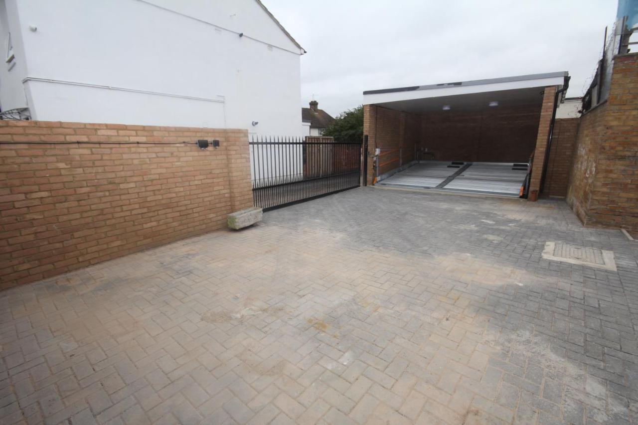 Holden Court -apt 4 West Drayton (Middlesex)